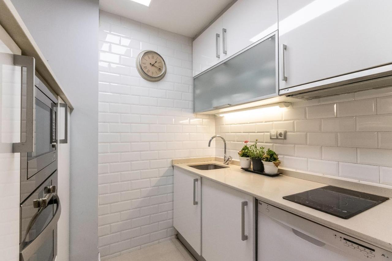 Апартаменты Apartamento En Centro De Bilbao, Deusto Экстерьер фото